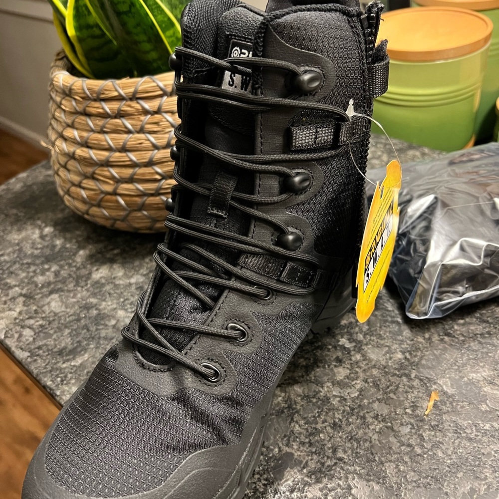 Original SWAT 8” boots side zip size 10w black